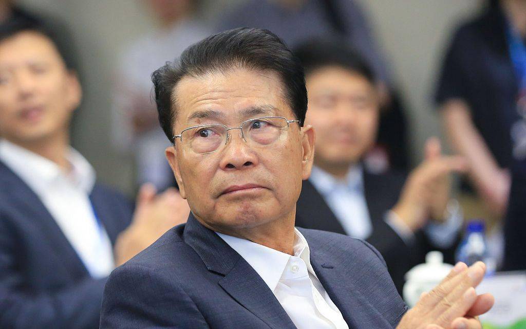 美的创始人何享健“渡劫”，家电、地产业务撑