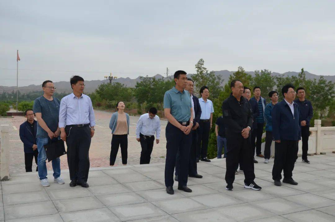 市人大常委会副主任马勤一行到靖红馆参观调研
