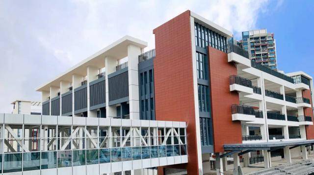 中小学|深圳家长别慌!今年32所学校推进,新增中小学位4.6万+