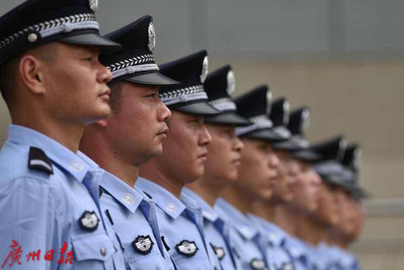 一睹为快看国门卫士实战大练兵场面太燃了