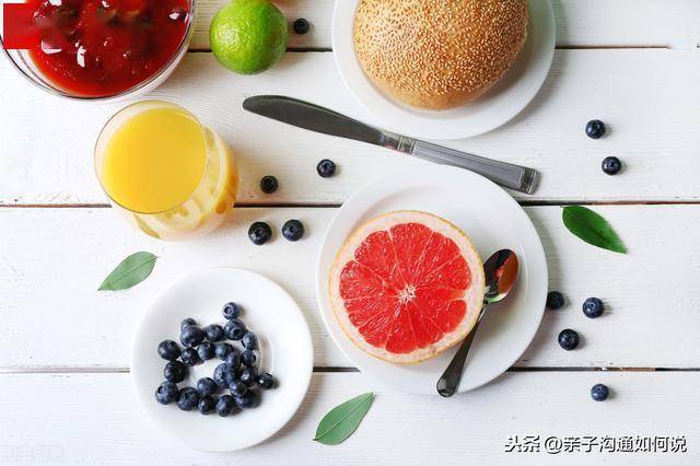 食物|这5种食物少给孩子吃，尤其是第2种想要孩子更聪明