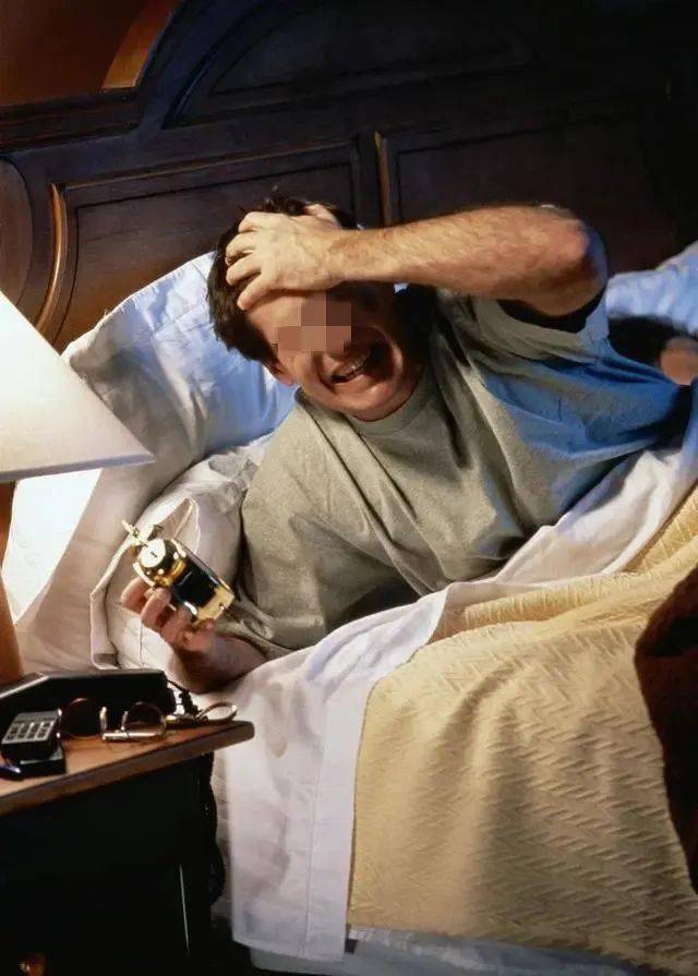 老公像虫子一样“蠕动”数月！女子崩溃：他扭