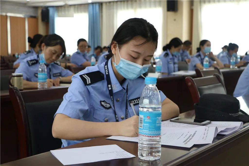 阿坝监狱6月15日至6月30日集中开展民警警务礼仪基本规范实训活动