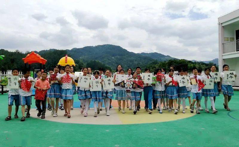 2eccc7cb68254831b3c99b467d484f17.jpeg
