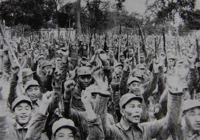 刘邓大军挺进大别山,重武器为何宁可扔掉也不给华野?