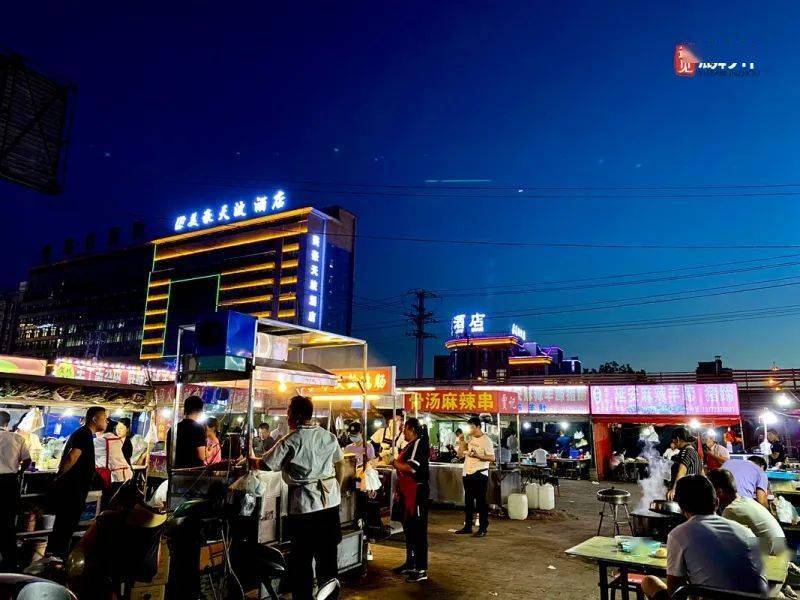 挡不住的人间烟火直击神木夜市摆地摊现状带你领略不一样的神木