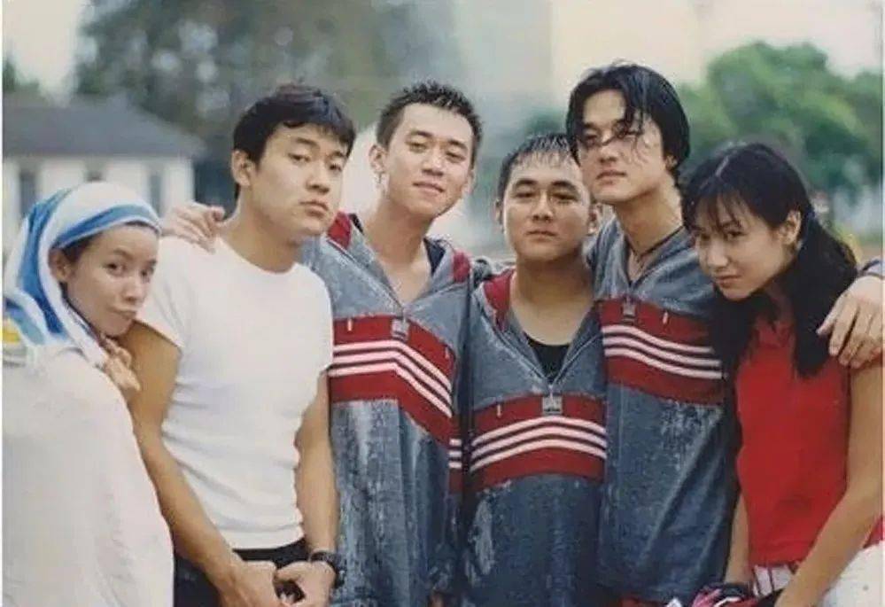 1998年播出的《将爱情进行到底》,从演员选择,剧本结构,到制作手法都