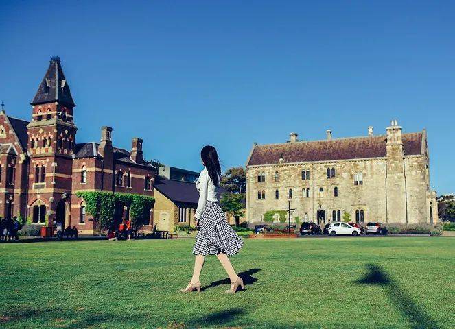 墨尔本大学世界排名_喜报——就业力世界第六的墨尔本大学来录取啦