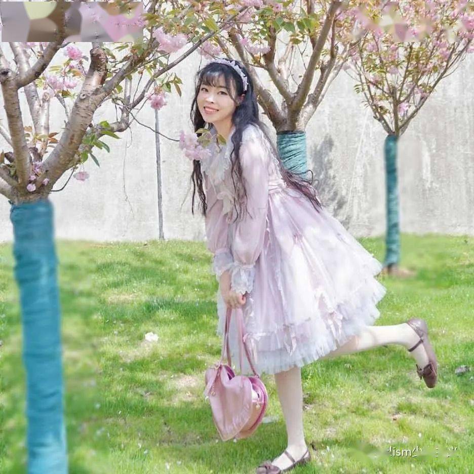 身为lolita,汉服,jk制服多坑少女是种什么样的体验?