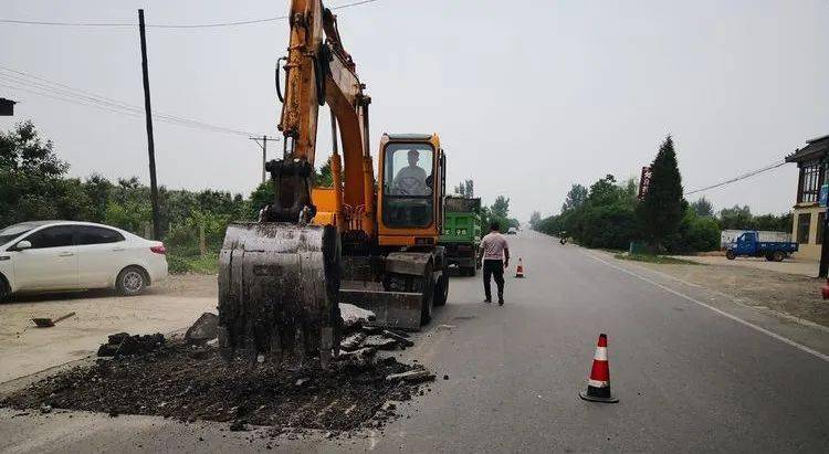 路肩人口_路肩墙