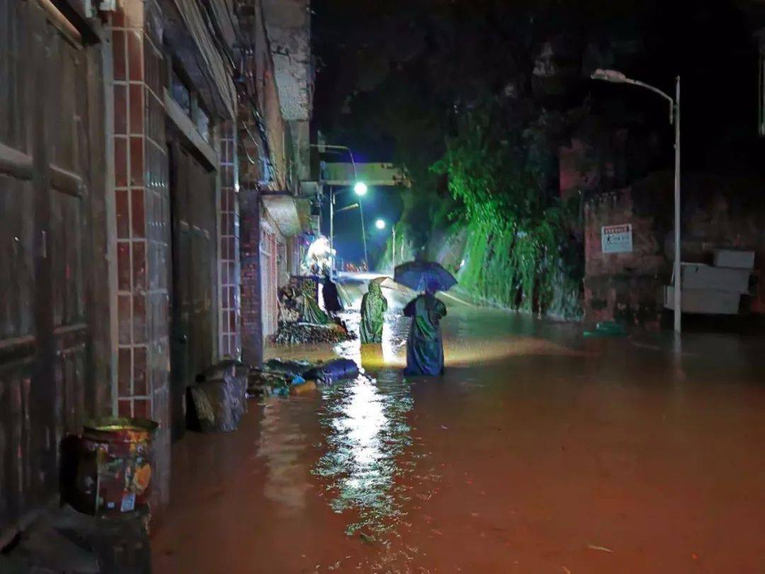 昨夜暴雨袭泸!合江,古蔺等地部分街镇被淹丨全市暂无人员伤亡