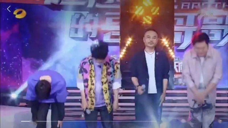 《天天向上》主持人考试作弊!刚刚道歉