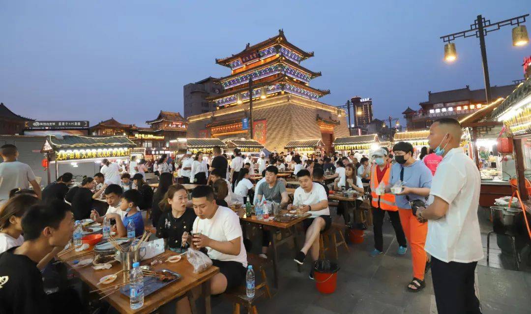 【央媒看开封】开封:大宋不夜城 夏日"烟火气"_手机