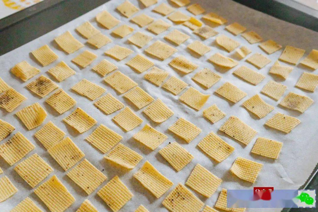 千张|自己在家做零食，不用一滴油，酥酥脆脆的，根本停不了口！8毛钱就搞定