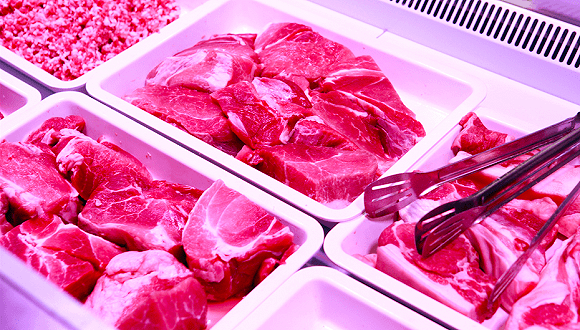 价格|养猪半年赚逾百亿，A股“养猪大户”上半年业绩预告增长惊人