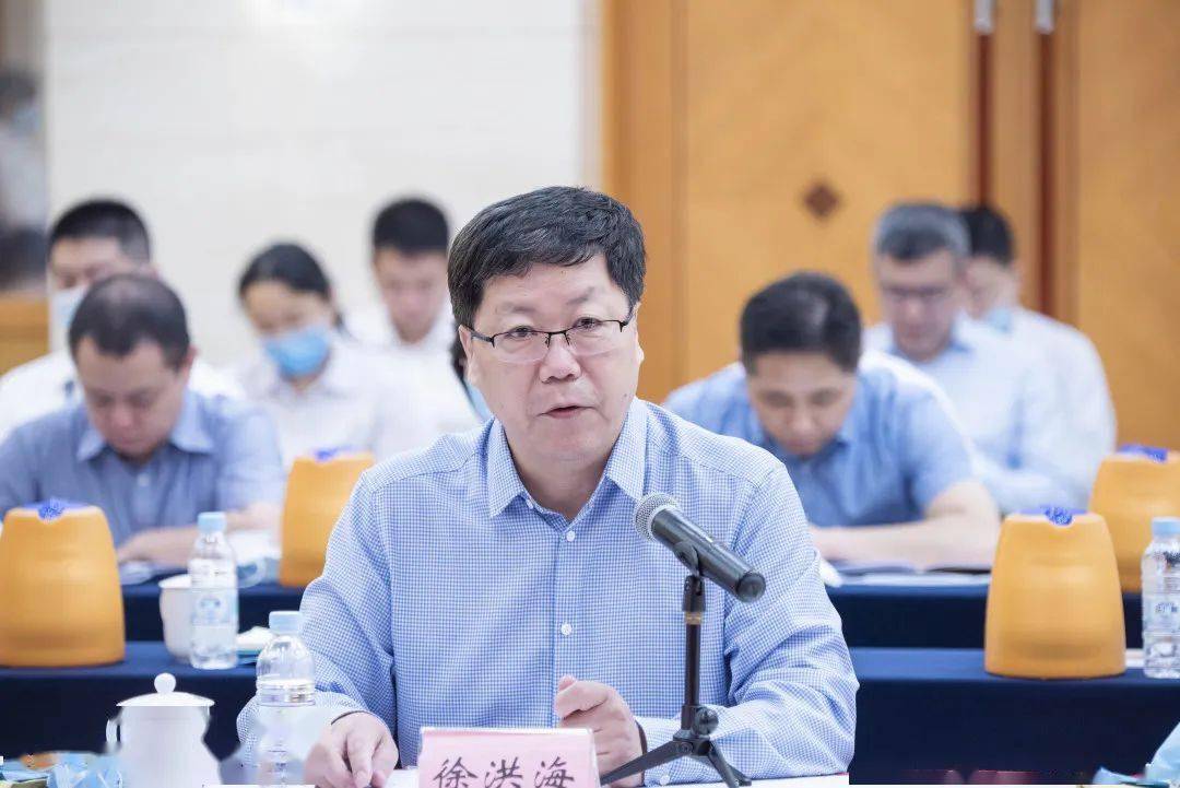 产业协会会长上海市智能制造徐洪海"政会银企"四方合作机制运行一段