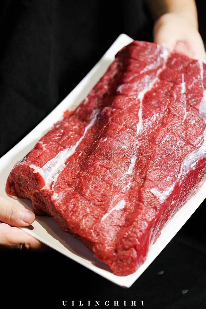 施家园|来吃的都是『富贵』人家！施家园的国潮烤肉店