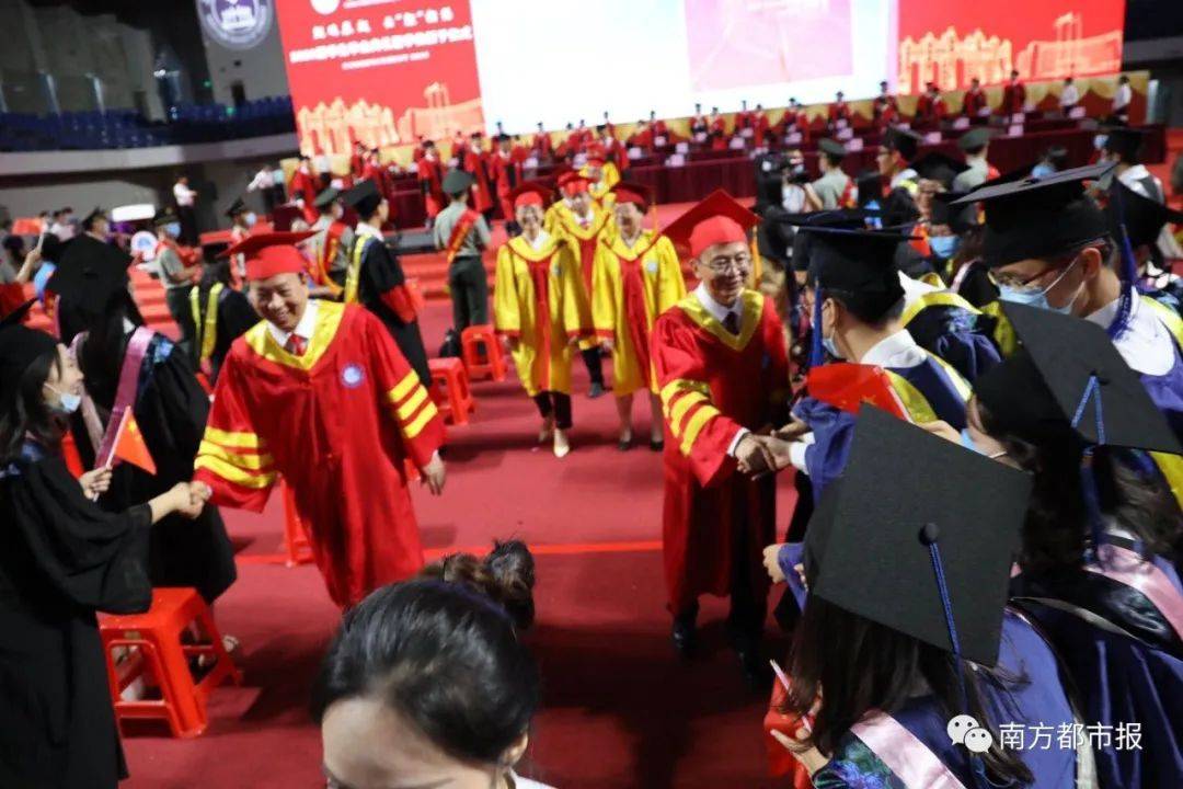 华工|把毕业生P到视频里“步入”毕业典礼会场！不愧是高科技华工