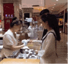 搞笑GIF: 隔着屏幕都能感觉到疼