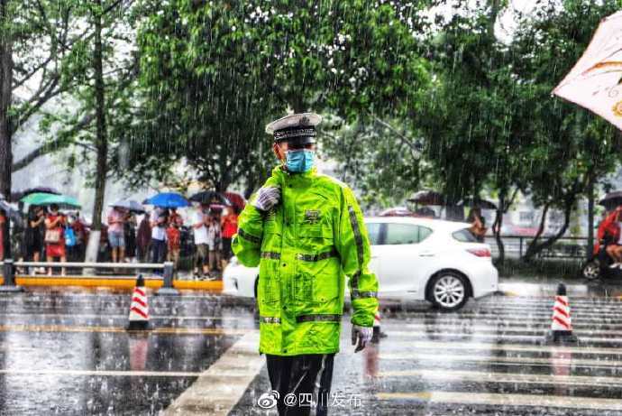 成都|高考期间成都道路交通拥堵指数下降20%以上