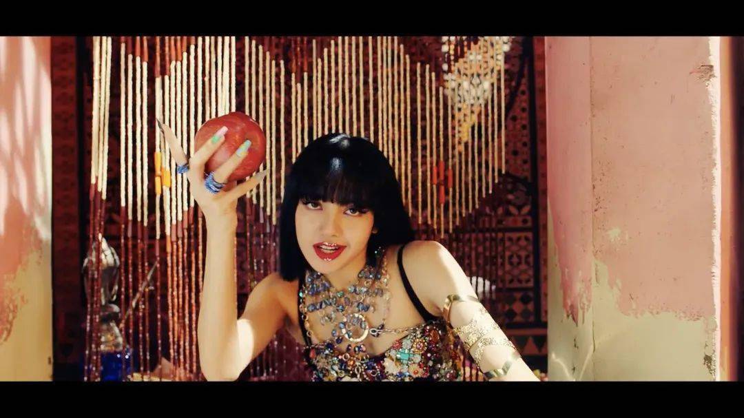 全团|一人成团？BLACKPINK全团仿妆来了！