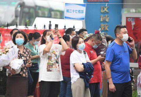 高考|现场 | 高考结束啦！