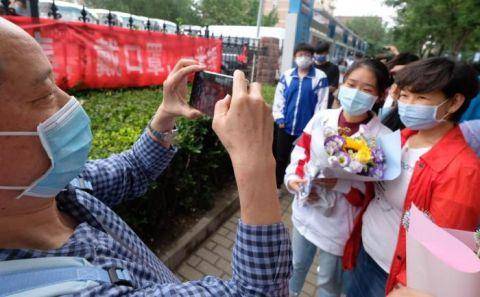 高考|现场 | 高考结束啦！