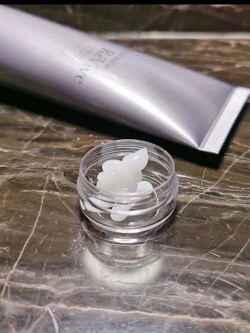 贵妇|别再跟风买LA MER了!真正的贵妇都爱用它们!