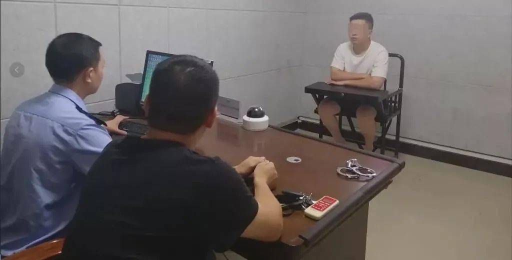 射洪一男子躲健身房女浴室偷拍 民警2小时破案