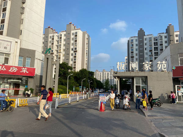 江甦淮安重大暴力襲警案始末︰當著母親和三弟面持刀殺警 江甦淮安重大暴力襲警案始末︰當著母親和三弟面持刀殺警