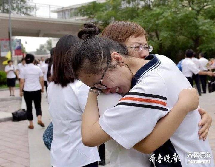东营|出征书本相伴 归来鲜花相迎 东营2020年高考落下帷幕