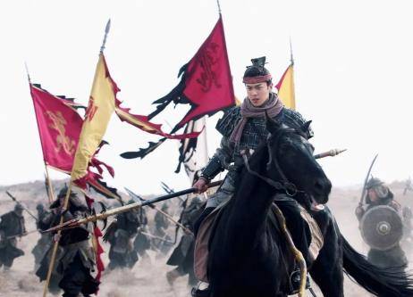 卫青|出道即巅峰的霍去病，军事能力真的吊打亲舅舅卫青？