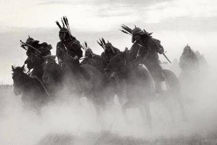 卫青|出道即巅峰的霍去病，军事能力真的吊打亲舅舅卫青？