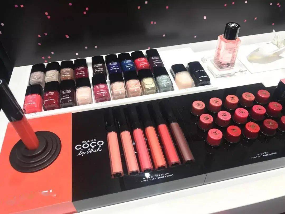 Armani|?美妆博物馆?丨当大牌们都开始认真做彩妆