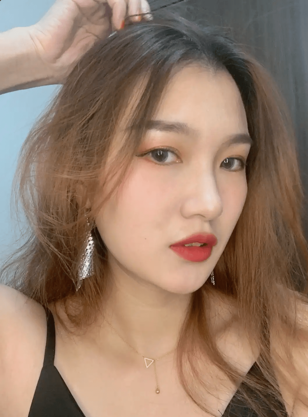 长相|长相不讨喜的女生，都有什么特点？