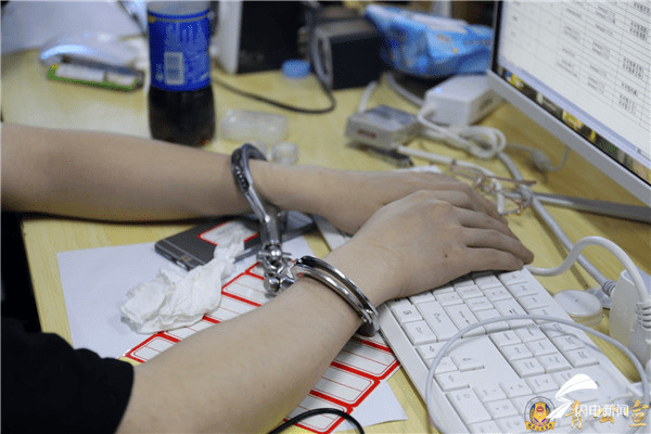 受害人|与“女主播恋爱”牵出大案 120余名涉案人员被押解回青