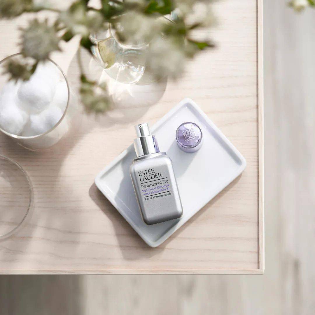 皮肤|自从看了关晓彤的新剧，一到晚上十点半我就关灯睡觉了！