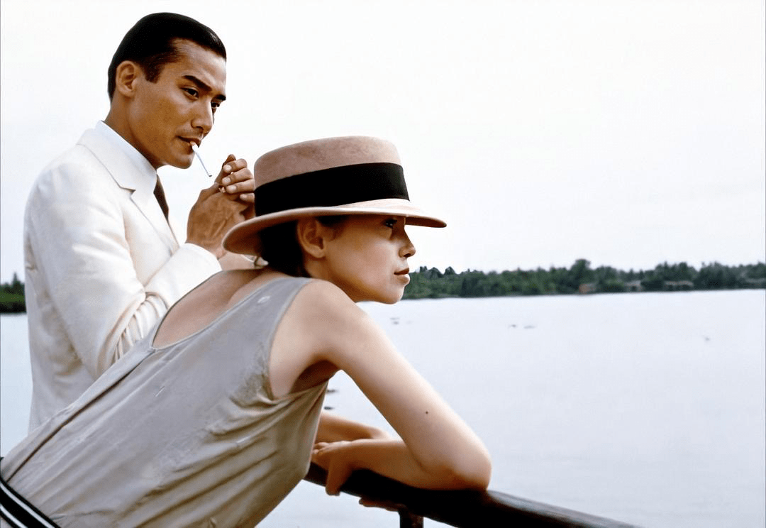 Lisa|“时尚边缘”的觉醒与喧嚣：与Lisa、宋妍霏、水原希子一起走进东南亚这片热情大陆！