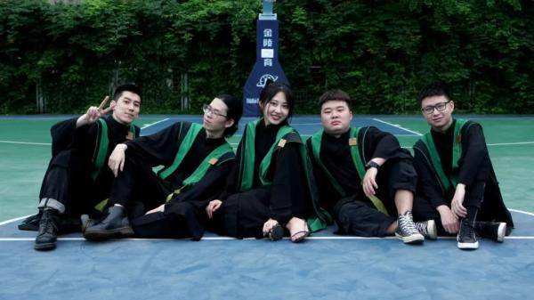 毕业|庚子年·毕业季，最美的青春在这里！快来下载你们的毕业合影