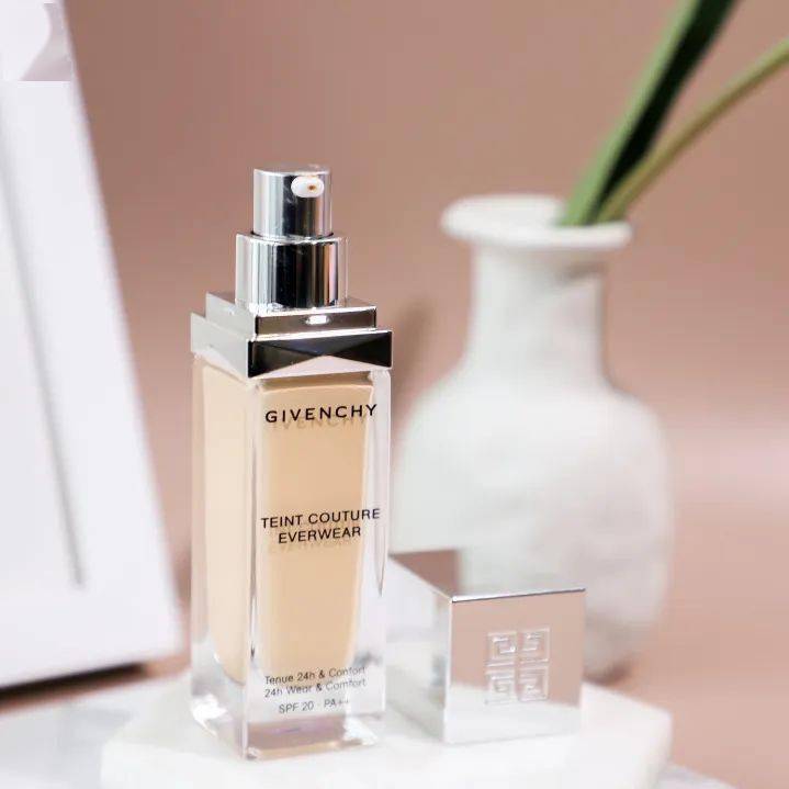 测评|10款热门粉底液测评!Dior居然输给了100+的开价品牌?