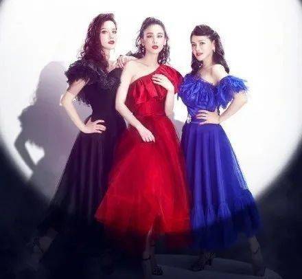 耳环|人狠话不多，厚积薄发的她们到底靠什么赢？深扒了舞台造型后大家都沉默了...