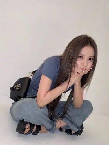 slay|lisa、jennie、虞书欣“拍了拍”你，就问这些slay的发色发饰你们可吗？