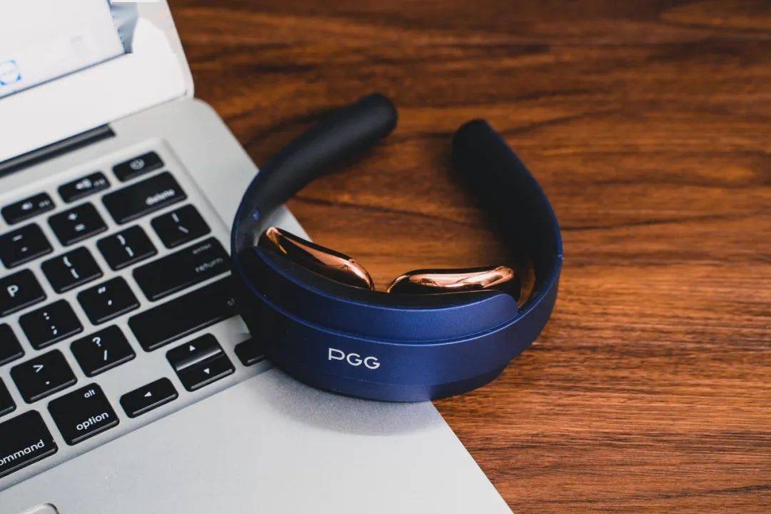 call|众明星打call～！能折叠放进口袋的按摩仪，随时拯救颈椎不适，真舒服！