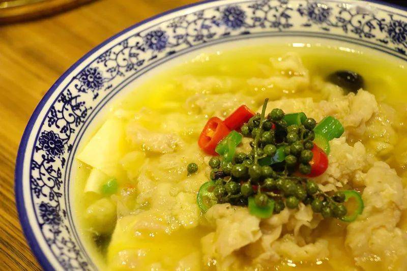 胡桃里烤鸡 酸菜鱼 金汤肥牛 水煮肉片