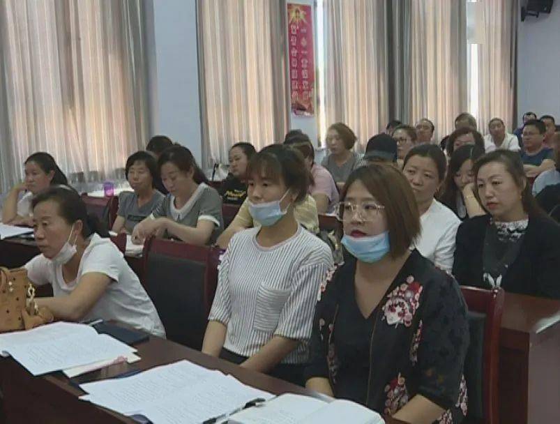 宝昌常住人口_常住人口登记卡