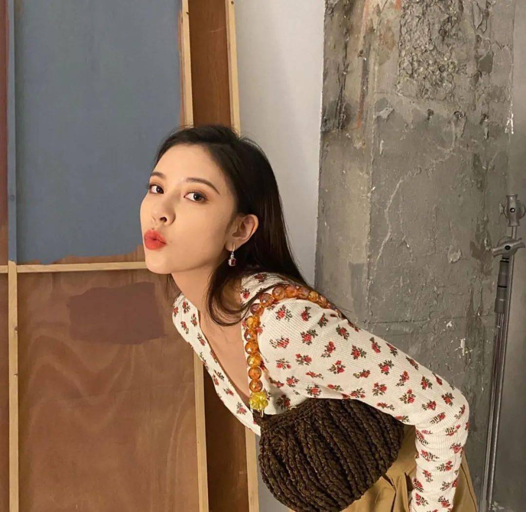 包包|平价好看不吃土!百元get攒足夏日仪式感的时髦包包!