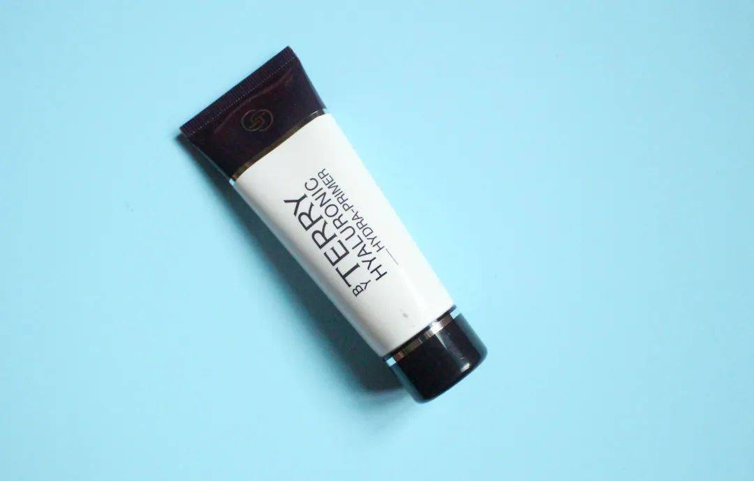 痘痘|大揭秘：她们真的从来不长痘吗？