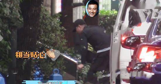 文章|文章戴金项链疯狂健身，青筋暴起一脸狠相，荷尔蒙炸裂超年轻