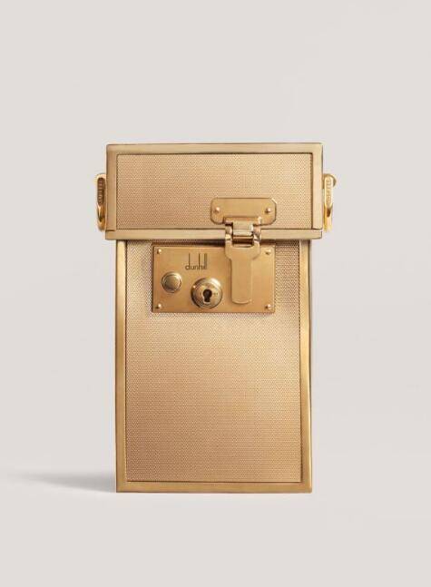 时装秀|dunhill 巴黎时装秀 首次呈献你公文箱