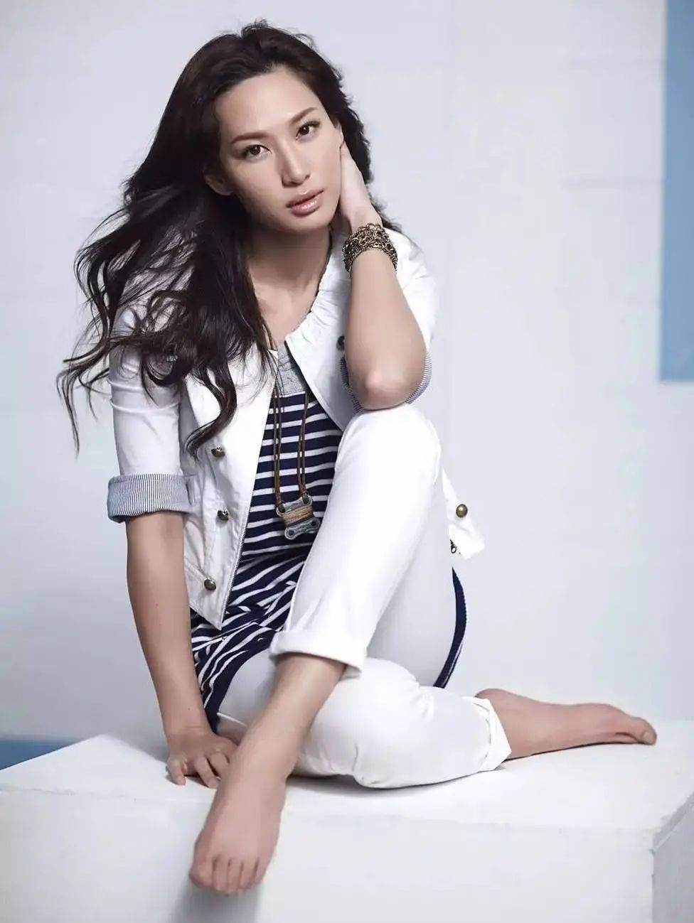 北大|49岁香港知名男艺人北大毕业！网友纷纷点赞